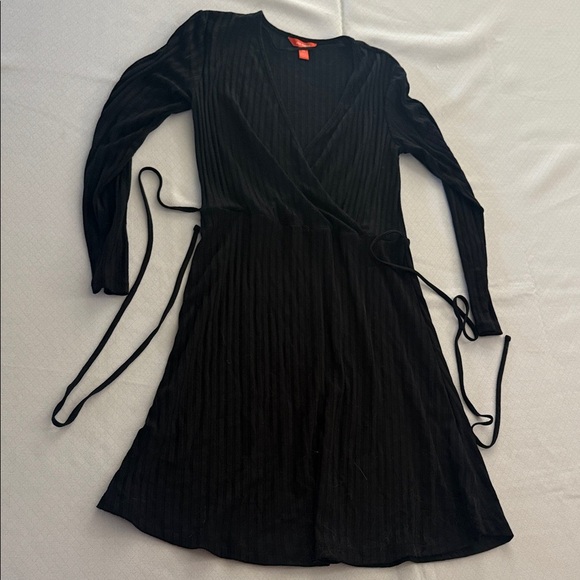 Joe Fresh Elegant Black Wrap Dress. Size S. Like New! - Picture 1 of 10